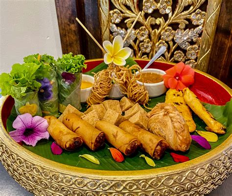 Siam Nara: Amazing Thai Food in San Diego - Nomtastic Foods