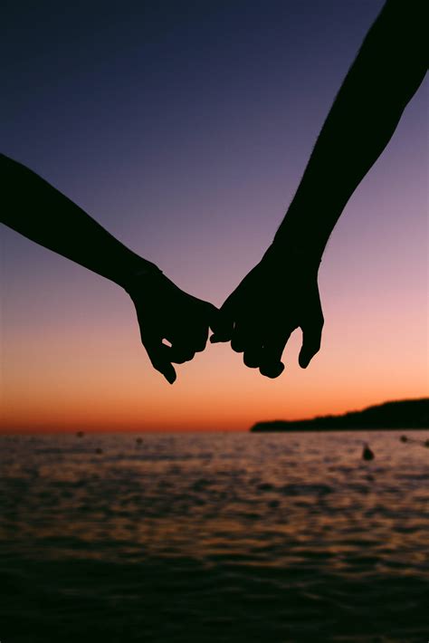 Hands together Wallpaper 4K, Couple, Silhouette, Sunset, Romantic, Love ...