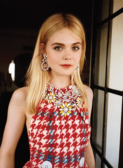 Things You Didnt Know About Elle Fanning Elle Fanning Style Elle