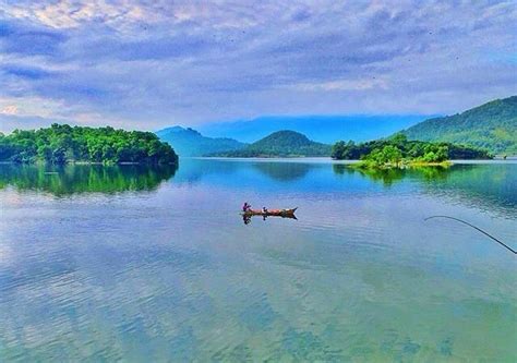Terletak di desa padakembang kecamatan padakembang kabupaten tasikmalaya jawa barat, tempat ini cukup untuk membuat suasana hati senang. √ Lokasi Waduk Malahayu Brebes: Alamat Wisata, Sejarah ...