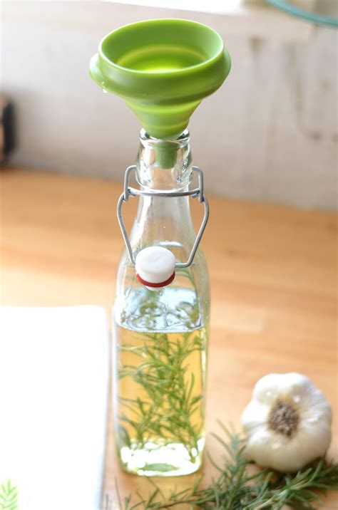 IRON & TWINE: Rosemary & Garlic Infused Olive Oil