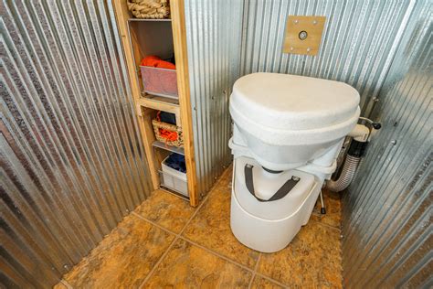 The Perfect Tiny House Composting Toilet How To Use The Natures Head And More