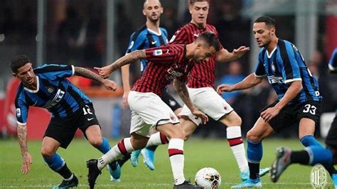 La squadra di pioli, che viene da un periodo opaco (crollo in casa con l'atalanta), parte bene e passa in vantaggio con. LIVE RCTI + : Link Live Streaming TV Online Inter vs Milan ...