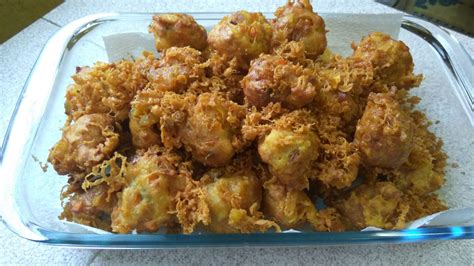 Yang ini wajib cuba sebab sedap sangat! Resepi Cucur Roti Rangup - Chef@home