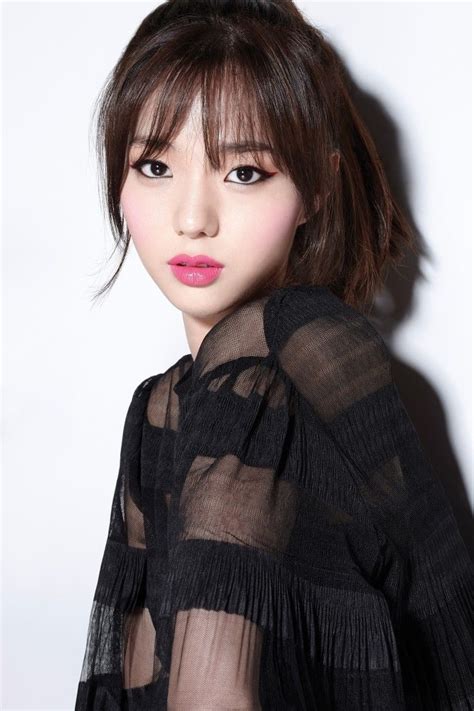 His unfiltered portrayal of the realistic. Chae Soo Bin | Korean beauty, Korean actresses, Asian ...