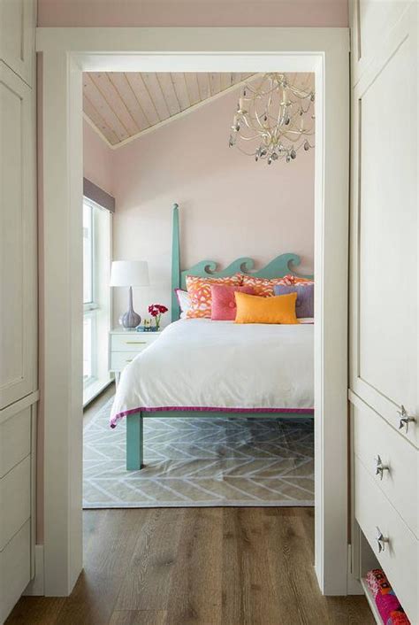 So, my bed used to look like this: 17 Creative and Stylish Wooden Headboard Ideas
