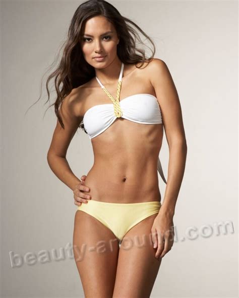 Hot New Alanna Ubach Bikini Pics