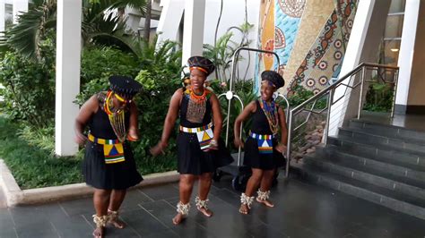 Zulu Queens Singing South African Songs Youtube