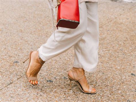 11 Comfortable Heels for Ladies With Wide Feet | Comfortable heels, Manolo blahnik heels, Trendy ...