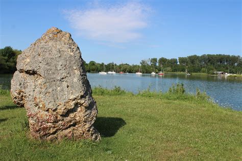 La pierre aux fées – Commune de Cepoy – Un village où il fait bon vivre