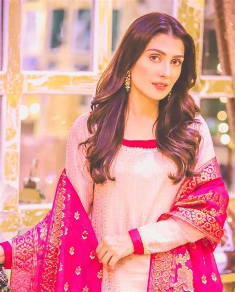 Ayeza Khan In Gorgeous Pink Dresses 247 News What Is Happening Around Us