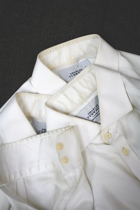 How To Remove Yellow Sweat Stains From White Shirts — The Mensch