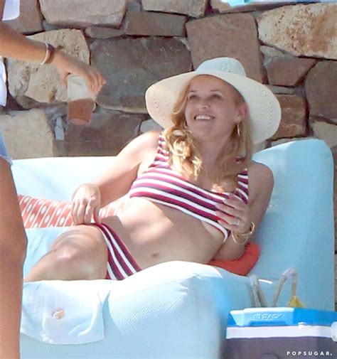 Reese Witherspoon In A Bikini In Mexico Pictures May 2018 Popsugar