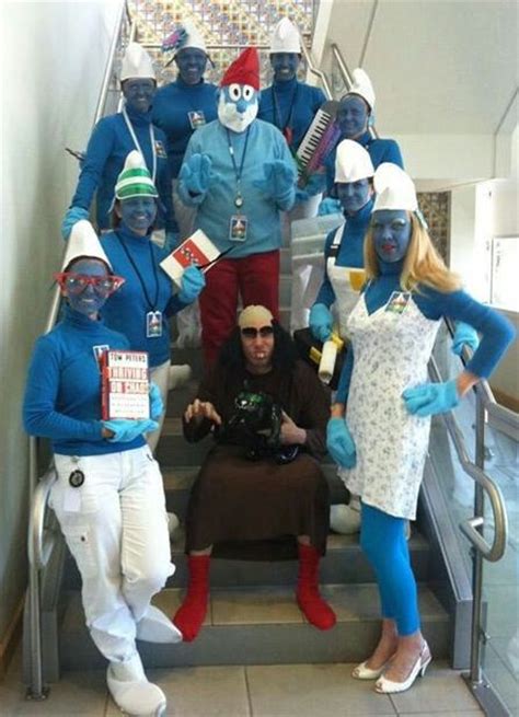 Jahlesa has noticed that color blocking is super popular again. Smurf Costume