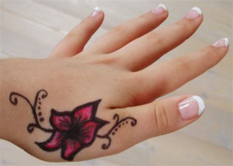 21 stylish side finger tattoos finger tattoo designs