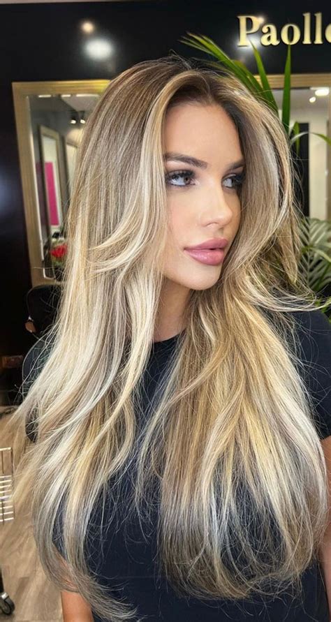 30 Hair Colour Trends To Try In 2023 Iced Blonde With Curtain Bangs