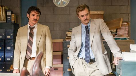 Perhaps the biggest question going into the acclaimed series' it was fascinating for me, because honestly, peña's return to colombia for season 3 was as much of a surprise to me as it is to any audience. 'Narcos' Season 3: Premiere Date, Trailer, Cast and Boyd ...