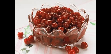 Absolutely quick and easy to make, i go back to this homemade cranberry sauce year after year after year. Fresh Cranberry Sauce recipe | Ocean Spray®