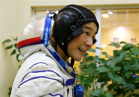 Japanese Billionaire Arrives At Launch Site Ahead Of Iss Trip Startup News Inshorts
