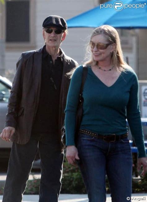 Patrick swayze suffered physical abuse as a child, alleges a new documentary on the life of the late actor. Patrick Swayze, ravagé par son cancer, profite des petits ...