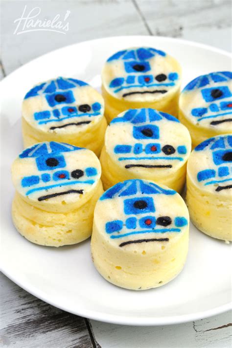 R2 D2 Star Wars Mini Cheesecakes Hanielas Recipes