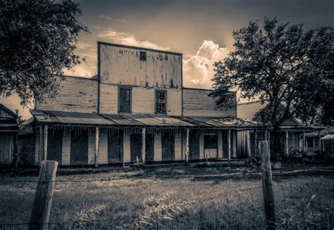 Here Are Creepy Abandoned Ghost Towns In Texas
