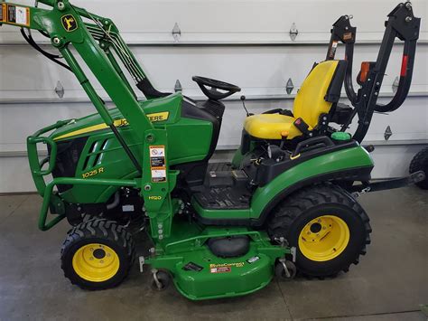2015 John Deere 1025r Sub Compact Tractor Loader And Mower Regreen
