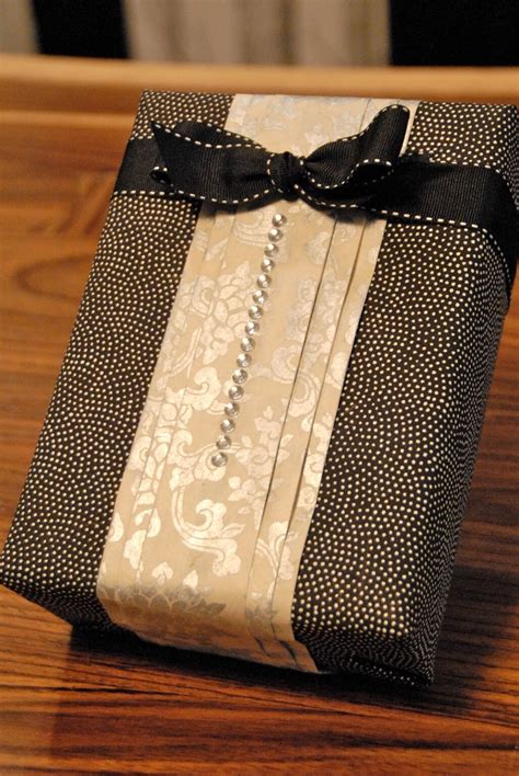 25 Fun Wedding T Wrapping Ideas Every Couple Will Love