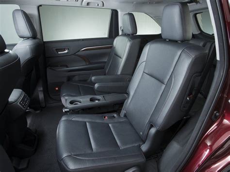 2021 Toyota Highlander 2nd Row Middle Seat Conversion