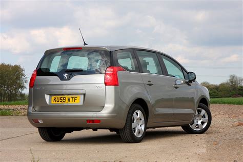 How much power, peugeot 5008 suv 2016 1.2 puretech (130 hp)? Peugeot 5008 Estate (2010 - 2016) Photos | Parkers