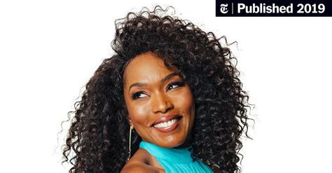 Angela Bassett Proves Who’s Queen In ‘otherhood’ The New York Times