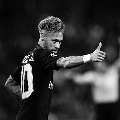 For every anfield clash, a series of question was put to over next few week, taper fade haircut.com will be reproducing those interview for you to enjoy and. Pin de Shrushti Girimath em Neymar ️ | Philippe coutinho ...