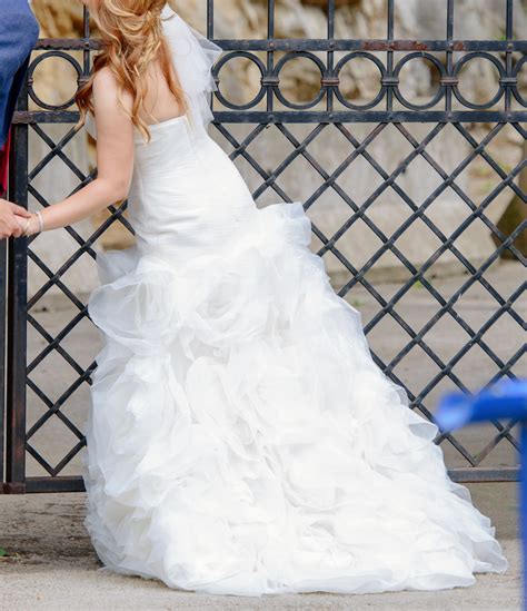 331 vera wang wedding dress rental found. Vera Wang VW351172 Second Hand Wedding Dress Save 72% ...