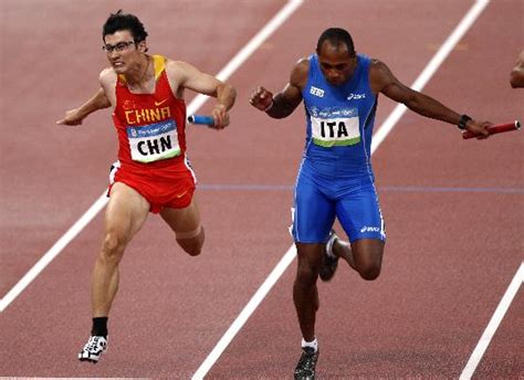 Pagesbusinessessport & recreationsports teamschool sports team田徑語錄videos高男4*100接力. 图文-男子4X100接力中国晋级决赛 胡凯冲过终点线_田径_2008奥运站_新浪网