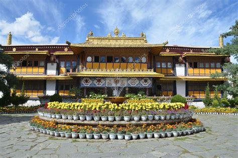 Tibet Lhasa Summer Residence Of The Dalai Lama — Stock Photo