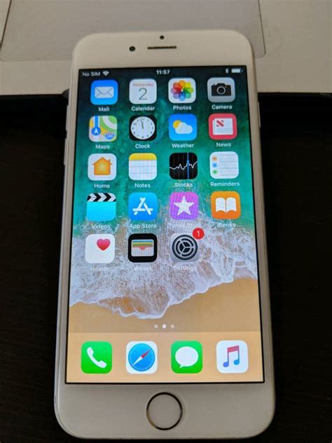 Pristine Iphone 6 64gb Unlocked Bought From Apple In Romford