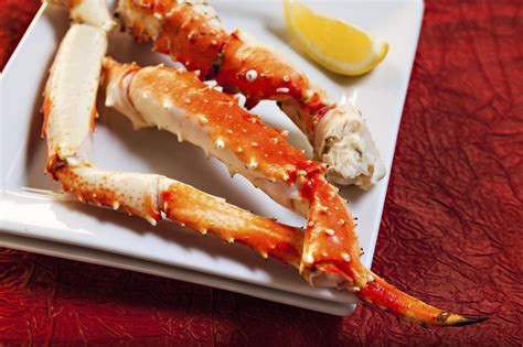 Stir in the parsley, salt, and pepper. How to Cook Whole, Frozen Crab | Livestrong.com