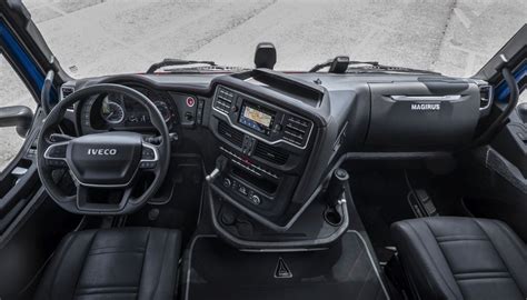 Do you have truck tuning? Iveco S-Way "Fit Cab" z pokładową siłownią oraz Iveco S ...