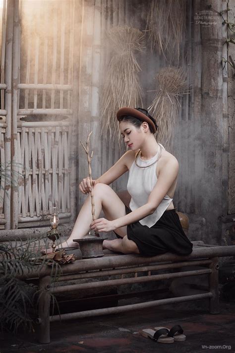 Ảnh nghệ thuật Nét quyến rũ của người phụ nữ Việt Nam trong áo yếm