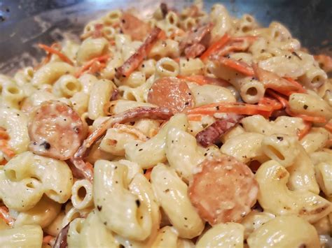 You can't go wrong with this classic macaroni and cheese recipe that leaves a lasting impression. Resipi-Makaroni-Goreng-Cheese-Mudah-Sedap-Menu-kegemaran ...