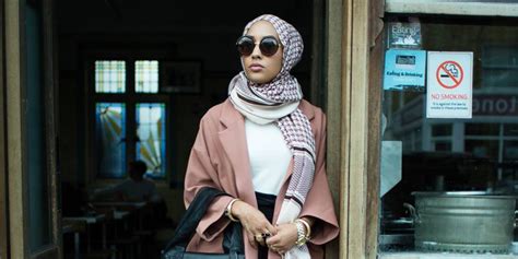 Handm Hijab Wearing Model Mariah Idrissi On Muslims Modesty And Fashion