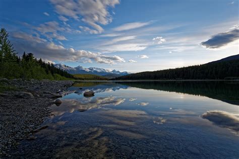 It is connected by pyramid lake road and hiking trails to the town of jasper, as well as other tourist sites such as pyramid lake and pyramid mountain. Patricia Lake, Jasper National Park, AB, Canada [5472×3648 ...
