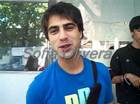 Actor, cantante y productor audiovisual. Santiago Ramundo Saludos . - YouTube