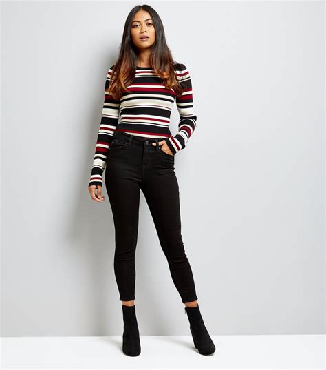 Choosing your jeans size & getting the right fit (a simple, illustrated guide). Highstreet Picks: The Best Jeans for Petite Women