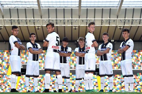 Kits udinese calcio 2020/21 dream league 2020. Udinese 2017-18 HS Football Third Kit | 17/18 Kits ...