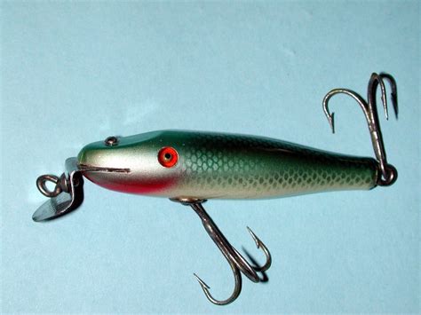 Maybe you would like to learn more about one of these? Creek Chub #907 Pikie .. tough color!! | Vintage fishing ...