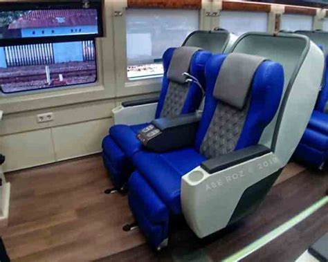 Informasi lengkap mengenai jadwal kereta solo jogja 2019 bisa kamu dapatkan dengan mudah dengan menggunakan internet karena banyak situs yang menyediakannya. Harga Tiket dan Jadwal Kereta Luxury 2 - Informasi Aktual