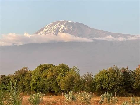 Mabalozi Wa Tanzania Washiriki Zoezi La Kupanda Mlima Wa Kilimanjaro