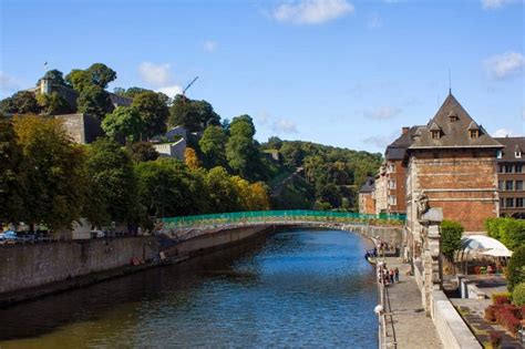 Mais de 2 estações de rádio de todo o mundo. Día 4: Namur y DinantCallejeando por el mundo | Mundo, Belgica