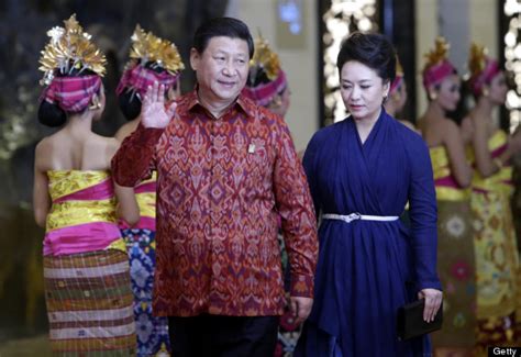 Apec Shirts Have World Leaders Strutting In Style Huffpost